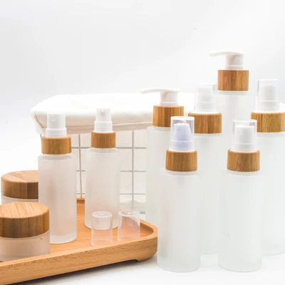 vendita Cura della pelle stamp - Luxury Skincare Bottles recensione e prezzo