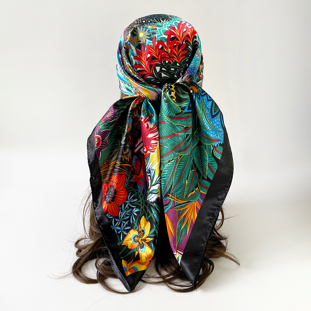 Foulard Quadrato in Seta da Do - Luxury Skincare Headband recensione e prezzo