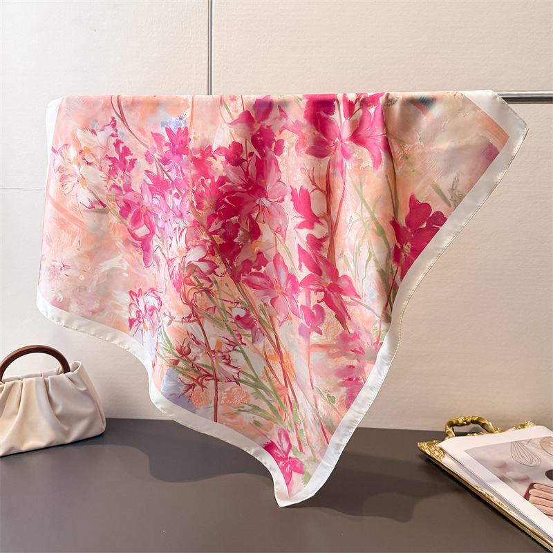 Nuovo Foulard Quadrato in Seta - Luxury Skincare Headband recensione e prezzo
